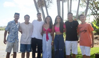 
<a style='margin-left: 5px;' class='btn btn-xs btn-social btn-facebook' href='https://www.facebook.com/sharer/sharer.php?u=https://www.galeramix.com.br/imagem/a115/800-800-90/conteudo/site_galerias/115/desenferruje-2022-16.jpg' rel='popup' data-width='500' data-height='400'><i class='fa fa-facebook'></i>Compartilhar <span class='hidden-xs'>no Facebook</span>
</a> 
<a class='btn btn-default btn-xs' target='_blank' href='imagem/a115/800-800-90/conteudo/site_galerias/115/desenferruje-2022-16.jpg'>
<span class='glyphicon glyphicon-cloud-download'></span> Salvar
</a>
