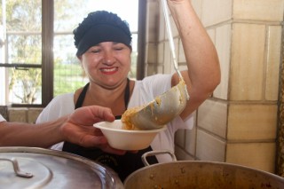 
<a style='margin-left: 5px;' class='btn btn-xs btn-social btn-facebook' href='https://www.facebook.com/sharer/sharer.php?u=https://www.galeramix.com.br/imagem/a115/800-800-90/conteudo/site_galerias/115/desenferruje-2022-26.jpg' rel='popup' data-width='500' data-height='400'><i class='fa fa-facebook'></i>Compartilhar <span class='hidden-xs'>no Facebook</span>
</a> 
<a class='btn btn-default btn-xs' target='_blank' href='imagem/a115/800-800-90/conteudo/site_galerias/115/desenferruje-2022-26.jpg'>
<span class='glyphicon glyphicon-cloud-download'></span> Salvar
</a>
