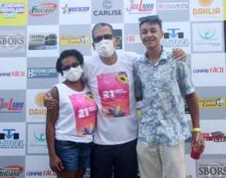 
<a style='margin-left: 5px;' class='btn btn-xs btn-social btn-facebook' href='https://www.facebook.com/sharer/sharer.php?u=https://www.galeramix.com.br/imagem/a115/800-800-90/conteudo/site_galerias/115/desenferruje-2022-32.jpg' rel='popup' data-width='500' data-height='400'><i class='fa fa-facebook'></i>Compartilhar <span class='hidden-xs'>no Facebook</span>
</a> 
<a class='btn btn-default btn-xs' target='_blank' href='imagem/a115/800-800-90/conteudo/site_galerias/115/desenferruje-2022-32.jpg'>
<span class='glyphicon glyphicon-cloud-download'></span> Salvar
</a>
