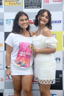 
<a style='margin-left: 5px;' class='btn btn-xs btn-social btn-facebook' href='https://www.facebook.com/sharer/sharer.php?u=https://www.galeramix.com.br/imagem/a115/800-800-90/conteudo/site_galerias/115/desenferruje-2022-38.jpg' rel='popup' data-width='500' data-height='400'><i class='fa fa-facebook'></i>Compartilhar <span class='hidden-xs'>no Facebook</span>
</a> 
<a class='btn btn-default btn-xs' target='_blank' href='imagem/a115/800-800-90/conteudo/site_galerias/115/desenferruje-2022-38.jpg'>
<span class='glyphicon glyphicon-cloud-download'></span> Salvar
</a>
