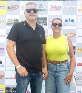 
<a style='margin-left: 5px;' class='btn btn-xs btn-social btn-facebook' href='https://www.facebook.com/sharer/sharer.php?u=https://www.galeramix.com.br/imagem/a115/800-800-90/conteudo/site_galerias/115/desenferruje-2022-47.jpg' rel='popup' data-width='500' data-height='400'><i class='fa fa-facebook'></i>Compartilhar <span class='hidden-xs'>no Facebook</span>
</a> 
<a class='btn btn-default btn-xs' target='_blank' href='imagem/a115/800-800-90/conteudo/site_galerias/115/desenferruje-2022-47.jpg'>
<span class='glyphicon glyphicon-cloud-download'></span> Salvar
</a>
