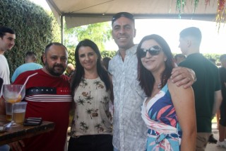 
<a style='margin-left: 5px;' class='btn btn-xs btn-social btn-facebook' href='https://www.facebook.com/sharer/sharer.php?u=https://www.galeramix.com.br/imagem/a115/800-800-90/conteudo/site_galerias/115/desenferruje-2022-74.jpg' rel='popup' data-width='500' data-height='400'><i class='fa fa-facebook'></i>Compartilhar <span class='hidden-xs'>no Facebook</span>
</a> 
<a class='btn btn-default btn-xs' target='_blank' href='imagem/a115/800-800-90/conteudo/site_galerias/115/desenferruje-2022-74.jpg'>
<span class='glyphicon glyphicon-cloud-download'></span> Salvar
</a>
