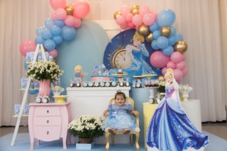 
    <a style='margin-left: 5px;' class='btn btn-xs btn-social btn-facebook' href='https://www.facebook.com/sharer/sharer.php?u=https://www.galeramix.com.br/imagem/a116/800-800-90/conteudo/site_galerias/116/img8399.jpg' rel='popup' data-width='500' data-height='400'><i class='fa fa-facebook'></i>Compartilhar <span class='hidden-xs'>no Facebook</span>
</a> 
<a class='btn btn-default btn-xs' target='_blank' href='imagem/a116/800-800-90/conteudo/site_galerias/116/img8399.jpg'>
    <span class='glyphicon glyphicon-cloud-download'></span> Salvar
</a>
