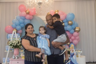 
<a style='margin-left: 5px;' class='btn btn-xs btn-social btn-facebook' href='https://www.facebook.com/sharer/sharer.php?u=https://www.galeramix.com.br/imagem/a116/800-800-90/conteudo/site_galerias/116/img8548.jpg' rel='popup' data-width='500' data-height='400'><i class='fa fa-facebook'></i>Compartilhar <span class='hidden-xs'>no Facebook</span>
</a> 
<a class='btn btn-default btn-xs' target='_blank' href='imagem/a116/800-800-90/conteudo/site_galerias/116/img8548.jpg'>
<span class='glyphicon glyphicon-cloud-download'></span> Salvar
</a>
