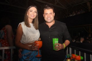 
<a style='margin-left: 5px;' class='btn btn-xs btn-social btn-facebook' href='https://www.facebook.com/sharer/sharer.php?u=https://www.galeramix.com.br/imagem/a117/800-800-90/conteudo/site_galerias/117/costelaco-junior-seco-2022-galera-mix-108.jpg' rel='popup' data-width='500' data-height='400'><i class='fa fa-facebook'></i>Compartilhar <span class='hidden-xs'>no Facebook</span>
</a> 
<a class='btn btn-default btn-xs' target='_blank' href='imagem/a117/800-800-90/conteudo/site_galerias/117/costelaco-junior-seco-2022-galera-mix-108.jpg'>
<span class='glyphicon glyphicon-cloud-download'></span> Salvar
</a>
