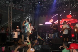 
<a style='margin-left: 5px;' class='btn btn-xs btn-social btn-facebook' href='https://www.facebook.com/sharer/sharer.php?u=https://www.galeramix.com.br/imagem/a117/800-800-90/conteudo/site_galerias/117/costelaco-junior-seco-2022-galera-mix-115.jpg' rel='popup' data-width='500' data-height='400'><i class='fa fa-facebook'></i>Compartilhar <span class='hidden-xs'>no Facebook</span>
</a> 
<a class='btn btn-default btn-xs' target='_blank' href='imagem/a117/800-800-90/conteudo/site_galerias/117/costelaco-junior-seco-2022-galera-mix-115.jpg'>
<span class='glyphicon glyphicon-cloud-download'></span> Salvar
</a>
