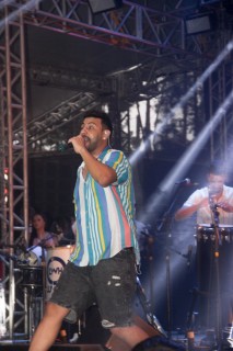 
<a style='margin-left: 5px;' class='btn btn-xs btn-social btn-facebook' href='https://www.facebook.com/sharer/sharer.php?u=https://www.galeramix.com.br/imagem/a117/800-800-90/conteudo/site_galerias/117/costelaco-junior-seco-2022-galera-mix-117.jpg' rel='popup' data-width='500' data-height='400'><i class='fa fa-facebook'></i>Compartilhar <span class='hidden-xs'>no Facebook</span>
</a> 
<a class='btn btn-default btn-xs' target='_blank' href='imagem/a117/800-800-90/conteudo/site_galerias/117/costelaco-junior-seco-2022-galera-mix-117.jpg'>
<span class='glyphicon glyphicon-cloud-download'></span> Salvar
</a>
