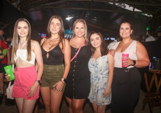 
<a style='margin-left: 5px;' class='btn btn-xs btn-social btn-facebook' href='https://www.facebook.com/sharer/sharer.php?u=https://www.galeramix.com.br/imagem/a117/800-800-90/conteudo/site_galerias/117/costelaco-junior-seco-2022-galera-mix-138.jpg' rel='popup' data-width='500' data-height='400'><i class='fa fa-facebook'></i>Compartilhar <span class='hidden-xs'>no Facebook</span>
</a> 
<a class='btn btn-default btn-xs' target='_blank' href='imagem/a117/800-800-90/conteudo/site_galerias/117/costelaco-junior-seco-2022-galera-mix-138.jpg'>
<span class='glyphicon glyphicon-cloud-download'></span> Salvar
</a>
