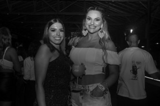 
<a style='margin-left: 5px;' class='btn btn-xs btn-social btn-facebook' href='https://www.facebook.com/sharer/sharer.php?u=https://www.galeramix.com.br/imagem/a117/800-800-90/conteudo/site_galerias/117/costelaco-junior-seco-2022-galera-mix-140.jpg' rel='popup' data-width='500' data-height='400'><i class='fa fa-facebook'></i>Compartilhar <span class='hidden-xs'>no Facebook</span>
</a> 
<a class='btn btn-default btn-xs' target='_blank' href='imagem/a117/800-800-90/conteudo/site_galerias/117/costelaco-junior-seco-2022-galera-mix-140.jpg'>
<span class='glyphicon glyphicon-cloud-download'></span> Salvar
</a>
