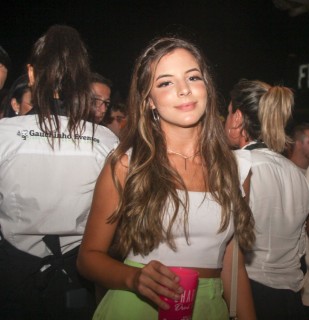 
<a style='margin-left: 5px;' class='btn btn-xs btn-social btn-facebook' href='https://www.facebook.com/sharer/sharer.php?u=https://www.galeramix.com.br/imagem/a117/800-800-90/conteudo/site_galerias/117/costelaco-junior-seco-2022-galera-mix-143.jpg' rel='popup' data-width='500' data-height='400'><i class='fa fa-facebook'></i>Compartilhar <span class='hidden-xs'>no Facebook</span>
</a> 
<a class='btn btn-default btn-xs' target='_blank' href='imagem/a117/800-800-90/conteudo/site_galerias/117/costelaco-junior-seco-2022-galera-mix-143.jpg'>
<span class='glyphicon glyphicon-cloud-download'></span> Salvar
</a>
