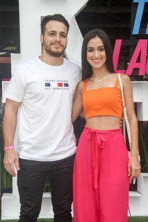 
<a style='margin-left: 5px;' class='btn btn-xs btn-social btn-facebook' href='https://www.facebook.com/sharer/sharer.php?u=https://www.galeramix.com.br/imagem/a117/800-800-90/conteudo/site_galerias/117/costelaco-junior-seco-2022-galera-mix-15.jpg' rel='popup' data-width='500' data-height='400'><i class='fa fa-facebook'></i>Compartilhar <span class='hidden-xs'>no Facebook</span>
</a> 
<a class='btn btn-default btn-xs' target='_blank' href='imagem/a117/800-800-90/conteudo/site_galerias/117/costelaco-junior-seco-2022-galera-mix-15.jpg'>
<span class='glyphicon glyphicon-cloud-download'></span> Salvar
</a>
