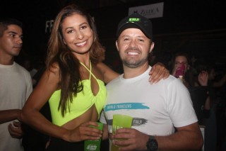 
<a style='margin-left: 5px;' class='btn btn-xs btn-social btn-facebook' href='https://www.facebook.com/sharer/sharer.php?u=https://www.galeramix.com.br/imagem/a117/800-800-90/conteudo/site_galerias/117/costelaco-junior-seco-2022-galera-mix-155.jpg' rel='popup' data-width='500' data-height='400'><i class='fa fa-facebook'></i>Compartilhar <span class='hidden-xs'>no Facebook</span>
</a> 
<a class='btn btn-default btn-xs' target='_blank' href='imagem/a117/800-800-90/conteudo/site_galerias/117/costelaco-junior-seco-2022-galera-mix-155.jpg'>
<span class='glyphicon glyphicon-cloud-download'></span> Salvar
</a>
