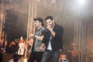 
<a style='margin-left: 5px;' class='btn btn-xs btn-social btn-facebook' href='https://www.facebook.com/sharer/sharer.php?u=https://www.galeramix.com.br/imagem/a117/800-800-90/conteudo/site_galerias/117/costelaco-junior-seco-2022-galera-mix-186.jpg' rel='popup' data-width='500' data-height='400'><i class='fa fa-facebook'></i>Compartilhar <span class='hidden-xs'>no Facebook</span>
</a> 
<a class='btn btn-default btn-xs' target='_blank' href='imagem/a117/800-800-90/conteudo/site_galerias/117/costelaco-junior-seco-2022-galera-mix-186.jpg'>
<span class='glyphicon glyphicon-cloud-download'></span> Salvar
</a>
