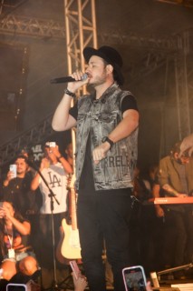 
<a style='margin-left: 5px;' class='btn btn-xs btn-social btn-facebook' href='https://www.facebook.com/sharer/sharer.php?u=https://www.galeramix.com.br/imagem/a117/800-800-90/conteudo/site_galerias/117/costelaco-junior-seco-2022-galera-mix-189.jpg' rel='popup' data-width='500' data-height='400'><i class='fa fa-facebook'></i>Compartilhar <span class='hidden-xs'>no Facebook</span>
</a> 
<a class='btn btn-default btn-xs' target='_blank' href='imagem/a117/800-800-90/conteudo/site_galerias/117/costelaco-junior-seco-2022-galera-mix-189.jpg'>
<span class='glyphicon glyphicon-cloud-download'></span> Salvar
</a>
