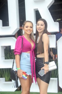 
<a style='margin-left: 5px;' class='btn btn-xs btn-social btn-facebook' href='https://www.facebook.com/sharer/sharer.php?u=https://www.galeramix.com.br/imagem/a117/800-800-90/conteudo/site_galerias/117/costelaco-junior-seco-2022-galera-mix-219.jpg' rel='popup' data-width='500' data-height='400'><i class='fa fa-facebook'></i>Compartilhar <span class='hidden-xs'>no Facebook</span>
</a> 
<a class='btn btn-default btn-xs' target='_blank' href='imagem/a117/800-800-90/conteudo/site_galerias/117/costelaco-junior-seco-2022-galera-mix-219.jpg'>
<span class='glyphicon glyphicon-cloud-download'></span> Salvar
</a>
