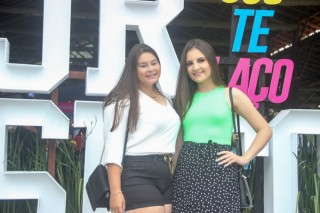 
<a style='margin-left: 5px;' class='btn btn-xs btn-social btn-facebook' href='https://www.facebook.com/sharer/sharer.php?u=https://www.galeramix.com.br/imagem/a117/800-800-90/conteudo/site_galerias/117/costelaco-junior-seco-2022-galera-mix-223.jpg' rel='popup' data-width='500' data-height='400'><i class='fa fa-facebook'></i>Compartilhar <span class='hidden-xs'>no Facebook</span>
</a> 
<a class='btn btn-default btn-xs' target='_blank' href='imagem/a117/800-800-90/conteudo/site_galerias/117/costelaco-junior-seco-2022-galera-mix-223.jpg'>
<span class='glyphicon glyphicon-cloud-download'></span> Salvar
</a>
