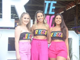 
<a style='margin-left: 5px;' class='btn btn-xs btn-social btn-facebook' href='https://www.facebook.com/sharer/sharer.php?u=https://www.galeramix.com.br/imagem/a117/800-800-90/conteudo/site_galerias/117/costelaco-junior-seco-2022-galera-mix-231.jpg' rel='popup' data-width='500' data-height='400'><i class='fa fa-facebook'></i>Compartilhar <span class='hidden-xs'>no Facebook</span>
</a> 
<a class='btn btn-default btn-xs' target='_blank' href='imagem/a117/800-800-90/conteudo/site_galerias/117/costelaco-junior-seco-2022-galera-mix-231.jpg'>
<span class='glyphicon glyphicon-cloud-download'></span> Salvar
</a>
