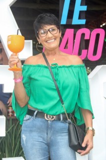 
<a style='margin-left: 5px;' class='btn btn-xs btn-social btn-facebook' href='https://www.facebook.com/sharer/sharer.php?u=https://www.galeramix.com.br/imagem/a117/800-800-90/conteudo/site_galerias/117/costelaco-junior-seco-2022-galera-mix-255.jpg' rel='popup' data-width='500' data-height='400'><i class='fa fa-facebook'></i>Compartilhar <span class='hidden-xs'>no Facebook</span>
</a> 
<a class='btn btn-default btn-xs' target='_blank' href='imagem/a117/800-800-90/conteudo/site_galerias/117/costelaco-junior-seco-2022-galera-mix-255.jpg'>
<span class='glyphicon glyphicon-cloud-download'></span> Salvar
</a>
