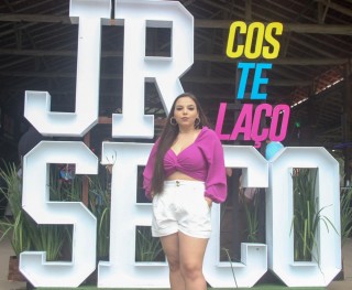 
<a style='margin-left: 5px;' class='btn btn-xs btn-social btn-facebook' href='https://www.facebook.com/sharer/sharer.php?u=https://www.galeramix.com.br/imagem/a117/800-800-90/conteudo/site_galerias/117/costelaco-junior-seco-2022-galera-mix-263.jpg' rel='popup' data-width='500' data-height='400'><i class='fa fa-facebook'></i>Compartilhar <span class='hidden-xs'>no Facebook</span>
</a> 
<a class='btn btn-default btn-xs' target='_blank' href='imagem/a117/800-800-90/conteudo/site_galerias/117/costelaco-junior-seco-2022-galera-mix-263.jpg'>
<span class='glyphicon glyphicon-cloud-download'></span> Salvar
</a>
