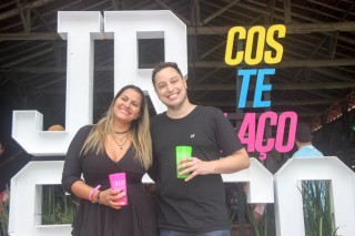 
<a style='margin-left: 5px;' class='btn btn-xs btn-social btn-facebook' href='https://www.facebook.com/sharer/sharer.php?u=https://www.galeramix.com.br/imagem/a117/800-800-90/conteudo/site_galerias/117/costelaco-junior-seco-2022-galera-mix-269.jpg' rel='popup' data-width='500' data-height='400'><i class='fa fa-facebook'></i>Compartilhar <span class='hidden-xs'>no Facebook</span>
</a> 
<a class='btn btn-default btn-xs' target='_blank' href='imagem/a117/800-800-90/conteudo/site_galerias/117/costelaco-junior-seco-2022-galera-mix-269.jpg'>
<span class='glyphicon glyphicon-cloud-download'></span> Salvar
</a>
