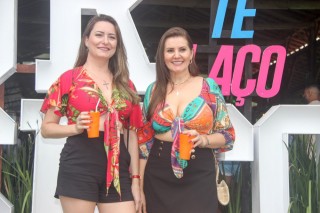 
<a style='margin-left: 5px;' class='btn btn-xs btn-social btn-facebook' href='https://www.facebook.com/sharer/sharer.php?u=https://www.galeramix.com.br/imagem/a117/800-800-90/conteudo/site_galerias/117/costelaco-junior-seco-2022-galera-mix-292.jpg' rel='popup' data-width='500' data-height='400'><i class='fa fa-facebook'></i>Compartilhar <span class='hidden-xs'>no Facebook</span>
</a> 
<a class='btn btn-default btn-xs' target='_blank' href='imagem/a117/800-800-90/conteudo/site_galerias/117/costelaco-junior-seco-2022-galera-mix-292.jpg'>
<span class='glyphicon glyphicon-cloud-download'></span> Salvar
</a>
