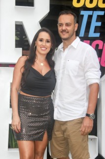 
<a style='margin-left: 5px;' class='btn btn-xs btn-social btn-facebook' href='https://www.facebook.com/sharer/sharer.php?u=https://www.galeramix.com.br/imagem/a117/800-800-90/conteudo/site_galerias/117/costelaco-junior-seco-2022-galera-mix-327.jpg' rel='popup' data-width='500' data-height='400'><i class='fa fa-facebook'></i>Compartilhar <span class='hidden-xs'>no Facebook</span>
</a> 
<a class='btn btn-default btn-xs' target='_blank' href='imagem/a117/800-800-90/conteudo/site_galerias/117/costelaco-junior-seco-2022-galera-mix-327.jpg'>
<span class='glyphicon glyphicon-cloud-download'></span> Salvar
</a>
