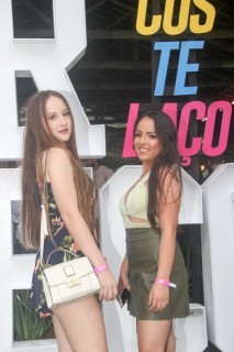 
<a style='margin-left: 5px;' class='btn btn-xs btn-social btn-facebook' href='https://www.facebook.com/sharer/sharer.php?u=https://www.galeramix.com.br/imagem/a117/800-800-90/conteudo/site_galerias/117/costelaco-junior-seco-2022-galera-mix-329.jpg' rel='popup' data-width='500' data-height='400'><i class='fa fa-facebook'></i>Compartilhar <span class='hidden-xs'>no Facebook</span>
</a> 
<a class='btn btn-default btn-xs' target='_blank' href='imagem/a117/800-800-90/conteudo/site_galerias/117/costelaco-junior-seco-2022-galera-mix-329.jpg'>
<span class='glyphicon glyphicon-cloud-download'></span> Salvar
</a>
