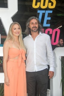 
<a style='margin-left: 5px;' class='btn btn-xs btn-social btn-facebook' href='https://www.facebook.com/sharer/sharer.php?u=https://www.galeramix.com.br/imagem/a117/800-800-90/conteudo/site_galerias/117/costelaco-junior-seco-2022-galera-mix-59.jpg' rel='popup' data-width='500' data-height='400'><i class='fa fa-facebook'></i>Compartilhar <span class='hidden-xs'>no Facebook</span>
</a> 
<a class='btn btn-default btn-xs' target='_blank' href='imagem/a117/800-800-90/conteudo/site_galerias/117/costelaco-junior-seco-2022-galera-mix-59.jpg'>
<span class='glyphicon glyphicon-cloud-download'></span> Salvar
</a>
