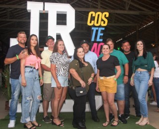 
<a style='margin-left: 5px;' class='btn btn-xs btn-social btn-facebook' href='https://www.facebook.com/sharer/sharer.php?u=https://www.galeramix.com.br/imagem/a117/800-800-90/conteudo/site_galerias/117/costelaco-junior-seco-2022-galera-mix-67.jpg' rel='popup' data-width='500' data-height='400'><i class='fa fa-facebook'></i>Compartilhar <span class='hidden-xs'>no Facebook</span>
</a> 
<a class='btn btn-default btn-xs' target='_blank' href='imagem/a117/800-800-90/conteudo/site_galerias/117/costelaco-junior-seco-2022-galera-mix-67.jpg'>
<span class='glyphicon glyphicon-cloud-download'></span> Salvar
</a>
