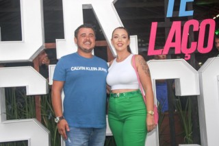 
<a style='margin-left: 5px;' class='btn btn-xs btn-social btn-facebook' href='https://www.facebook.com/sharer/sharer.php?u=https://www.galeramix.com.br/imagem/a117/800-800-90/conteudo/site_galerias/117/costelaco-junior-seco-2022-galera-mix-75.jpg' rel='popup' data-width='500' data-height='400'><i class='fa fa-facebook'></i>Compartilhar <span class='hidden-xs'>no Facebook</span>
</a> 
<a class='btn btn-default btn-xs' target='_blank' href='imagem/a117/800-800-90/conteudo/site_galerias/117/costelaco-junior-seco-2022-galera-mix-75.jpg'>
<span class='glyphicon glyphicon-cloud-download'></span> Salvar
</a>
