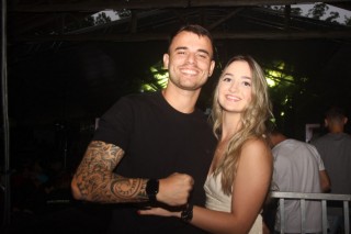 
<a style='margin-left: 5px;' class='btn btn-xs btn-social btn-facebook' href='https://www.facebook.com/sharer/sharer.php?u=https://www.galeramix.com.br/imagem/a117/800-800-90/conteudo/site_galerias/117/costelaco-junior-seco-2022-galera-mix-96.jpg' rel='popup' data-width='500' data-height='400'><i class='fa fa-facebook'></i>Compartilhar <span class='hidden-xs'>no Facebook</span>
</a> 
<a class='btn btn-default btn-xs' target='_blank' href='imagem/a117/800-800-90/conteudo/site_galerias/117/costelaco-junior-seco-2022-galera-mix-96.jpg'>
<span class='glyphicon glyphicon-cloud-download'></span> Salvar
</a>
