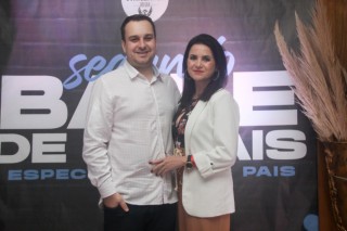 
            <a style='margin-left: 5px;' class='btn btn-xs btn-social btn-facebook' href='https://www.facebook.com/sharer/sharer.php?u=https://www.galeramix.com.br/imagem/a118/800-800-90/conteudo/site_galerias/118/0023.jpg' rel='popup' data-width='500' data-height='400'><i class='fa fa-facebook'></i>Compartilhar <span class='hidden-xs'>no Facebook</span>
        </a> 
        <a class='btn btn-default btn-xs' target='_blank' href='imagem/a118/800-800-90/conteudo/site_galerias/118/0023.jpg'>
            <span class='glyphicon glyphicon-cloud-download'></span> Salvar
        </a>
        