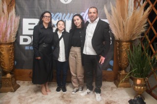 
<a style='margin-left: 5px;' class='btn btn-xs btn-social btn-facebook' href='https://www.facebook.com/sharer/sharer.php?u=https://www.galeramix.com.br/imagem/a118/800-800-90/conteudo/site_galerias/118/0031.jpg' rel='popup' data-width='500' data-height='400'><i class='fa fa-facebook'></i>Compartilhar <span class='hidden-xs'>no Facebook</span>
</a> 
<a class='btn btn-default btn-xs' target='_blank' href='imagem/a118/800-800-90/conteudo/site_galerias/118/0031.jpg'>
<span class='glyphicon glyphicon-cloud-download'></span> Salvar
</a>
