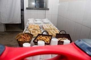 
<a style='margin-left: 5px;' class='btn btn-xs btn-social btn-facebook' href='https://www.facebook.com/sharer/sharer.php?u=https://www.galeramix.com.br/imagem/a118/800-800-90/conteudo/site_galerias/118/baile-132.jpg' rel='popup' data-width='500' data-height='400'><i class='fa fa-facebook'></i>Compartilhar <span class='hidden-xs'>no Facebook</span>
</a> 
<a class='btn btn-default btn-xs' target='_blank' href='imagem/a118/800-800-90/conteudo/site_galerias/118/baile-132.jpg'>
<span class='glyphicon glyphicon-cloud-download'></span> Salvar
</a>
