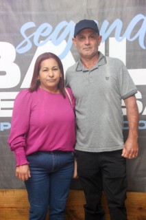 
<a style='margin-left: 5px;' class='btn btn-xs btn-social btn-facebook' href='https://www.facebook.com/sharer/sharer.php?u=https://www.galeramix.com.br/imagem/a118/800-800-90/conteudo/site_galerias/118/baile-39.jpg' rel='popup' data-width='500' data-height='400'><i class='fa fa-facebook'></i>Compartilhar <span class='hidden-xs'>no Facebook</span>
</a> 
<a class='btn btn-default btn-xs' target='_blank' href='imagem/a118/800-800-90/conteudo/site_galerias/118/baile-39.jpg'>
<span class='glyphicon glyphicon-cloud-download'></span> Salvar
</a>
