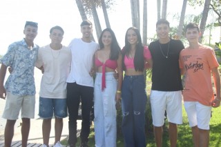 
<a style='margin-left: 5px;' class='btn btn-xs btn-social btn-facebook' href='https://www.facebook.com/sharer/sharer.php?u=https://www.galeramix.com.br/imagem/a119/800-800-90/conteudo/site_galerias/119/deseferrujem-31.jpg' rel='popup' data-width='500' data-height='400'><i class='fa fa-facebook'></i>Compartilhar <span class='hidden-xs'>no Facebook</span>
</a> 
<a class='btn btn-default btn-xs' target='_blank' href='imagem/a119/800-800-90/conteudo/site_galerias/119/deseferrujem-31.jpg'>
<span class='glyphicon glyphicon-cloud-download'></span> Salvar
</a>
