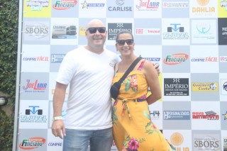 
<a style='margin-left: 5px;' class='btn btn-xs btn-social btn-facebook' href='https://www.facebook.com/sharer/sharer.php?u=https://www.galeramix.com.br/imagem/a119/800-800-90/conteudo/site_galerias/119/deseferrujem-49.jpg' rel='popup' data-width='500' data-height='400'><i class='fa fa-facebook'></i>Compartilhar <span class='hidden-xs'>no Facebook</span>
</a> 
<a class='btn btn-default btn-xs' target='_blank' href='imagem/a119/800-800-90/conteudo/site_galerias/119/deseferrujem-49.jpg'>
<span class='glyphicon glyphicon-cloud-download'></span> Salvar
</a>
