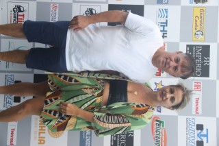 
<a style='margin-left: 5px;' class='btn btn-xs btn-social btn-facebook' href='https://www.facebook.com/sharer/sharer.php?u=https://www.galeramix.com.br/imagem/a119/800-800-90/conteudo/site_galerias/119/deseferrujem-94.jpg' rel='popup' data-width='500' data-height='400'><i class='fa fa-facebook'></i>Compartilhar <span class='hidden-xs'>no Facebook</span>
</a> 
<a class='btn btn-default btn-xs' target='_blank' href='imagem/a119/800-800-90/conteudo/site_galerias/119/deseferrujem-94.jpg'>
<span class='glyphicon glyphicon-cloud-download'></span> Salvar
</a>
