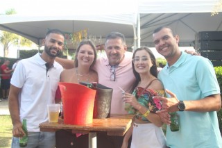 
<a style='margin-left: 5px;' class='btn btn-xs btn-social btn-facebook' href='https://www.facebook.com/sharer/sharer.php?u=https://www.galeramix.com.br/imagem/a119/800-800-90/conteudo/site_galerias/119/deseferrujem-96.jpg' rel='popup' data-width='500' data-height='400'><i class='fa fa-facebook'></i>Compartilhar <span class='hidden-xs'>no Facebook</span>
</a> 
<a class='btn btn-default btn-xs' target='_blank' href='imagem/a119/800-800-90/conteudo/site_galerias/119/deseferrujem-96.jpg'>
<span class='glyphicon glyphicon-cloud-download'></span> Salvar
</a>
