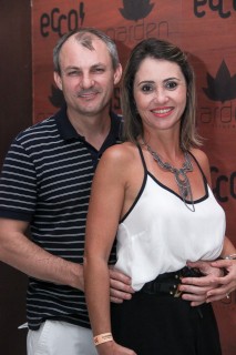 
<a style='margin-left: 5px;' class='btn btn-xs btn-social btn-facebook' href='https://www.facebook.com/sharer/sharer.php?u=https://www.galeramix.com.br/imagem/a12/800-800-90/conteudo/site_galerias/12/img1529.jpg' rel='popup' data-width='500' data-height='400'><i class='fa fa-facebook'></i>Compartilhar <span class='hidden-xs'>no Facebook</span>
</a> 
<a class='btn btn-default btn-xs' target='_blank' href='imagem/a12/800-800-90/conteudo/site_galerias/12/img1529.jpg'>
<span class='glyphicon glyphicon-cloud-download'></span> Salvar
</a>
