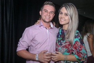 
<a style='margin-left: 5px;' class='btn btn-xs btn-social btn-facebook' href='https://www.facebook.com/sharer/sharer.php?u=https://www.galeramix.com.br/imagem/a12/800-800-90/conteudo/site_galerias/12/img1575.jpg' rel='popup' data-width='500' data-height='400'><i class='fa fa-facebook'></i>Compartilhar <span class='hidden-xs'>no Facebook</span>
</a> 
<a class='btn btn-default btn-xs' target='_blank' href='imagem/a12/800-800-90/conteudo/site_galerias/12/img1575.jpg'>
<span class='glyphicon glyphicon-cloud-download'></span> Salvar
</a>
