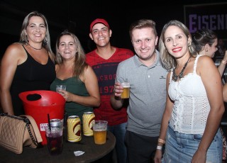 
<a style='margin-left: 5px;' class='btn btn-xs btn-social btn-facebook' href='https://www.facebook.com/sharer/sharer.php?u=https://www.galeramix.com.br/imagem/a12/800-800-90/conteudo/site_galerias/12/img1591.jpg' rel='popup' data-width='500' data-height='400'><i class='fa fa-facebook'></i>Compartilhar <span class='hidden-xs'>no Facebook</span>
</a> 
<a class='btn btn-default btn-xs' target='_blank' href='imagem/a12/800-800-90/conteudo/site_galerias/12/img1591.jpg'>
<span class='glyphicon glyphicon-cloud-download'></span> Salvar
</a>
