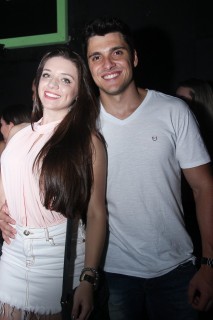 
<a style='margin-left: 5px;' class='btn btn-xs btn-social btn-facebook' href='https://www.facebook.com/sharer/sharer.php?u=https://www.galeramix.com.br/imagem/a12/800-800-90/conteudo/site_galerias/12/img1598.jpg' rel='popup' data-width='500' data-height='400'><i class='fa fa-facebook'></i>Compartilhar <span class='hidden-xs'>no Facebook</span>
</a> 
<a class='btn btn-default btn-xs' target='_blank' href='imagem/a12/800-800-90/conteudo/site_galerias/12/img1598.jpg'>
<span class='glyphicon glyphicon-cloud-download'></span> Salvar
</a>
