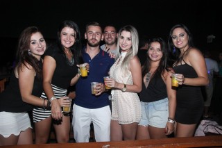 
<a style='margin-left: 5px;' class='btn btn-xs btn-social btn-facebook' href='https://www.facebook.com/sharer/sharer.php?u=https://www.galeramix.com.br/imagem/a12/800-800-90/conteudo/site_galerias/12/img1609.jpg' rel='popup' data-width='500' data-height='400'><i class='fa fa-facebook'></i>Compartilhar <span class='hidden-xs'>no Facebook</span>
</a> 
<a class='btn btn-default btn-xs' target='_blank' href='imagem/a12/800-800-90/conteudo/site_galerias/12/img1609.jpg'>
<span class='glyphicon glyphicon-cloud-download'></span> Salvar
</a>
