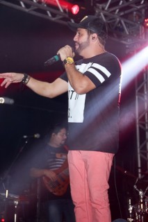 
<a style='margin-left: 5px;' class='btn btn-xs btn-social btn-facebook' href='https://www.facebook.com/sharer/sharer.php?u=https://www.galeramix.com.br/imagem/a12/800-800-90/conteudo/site_galerias/12/img1626.jpg' rel='popup' data-width='500' data-height='400'><i class='fa fa-facebook'></i>Compartilhar <span class='hidden-xs'>no Facebook</span>
</a> 
<a class='btn btn-default btn-xs' target='_blank' href='imagem/a12/800-800-90/conteudo/site_galerias/12/img1626.jpg'>
<span class='glyphicon glyphicon-cloud-download'></span> Salvar
</a>
