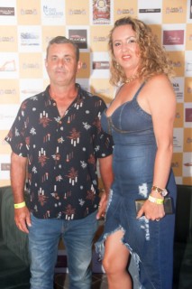 
<a style='margin-left: 5px;' class='btn btn-xs btn-social btn-facebook' href='https://www.facebook.com/sharer/sharer.php?u=https://www.galeramix.com.br/imagem/a120/800-800-90/conteudo/site_galerias/120/e-hoje-que-eu-volto-amanha-141.jpg' rel='popup' data-width='500' data-height='400'><i class='fa fa-facebook'></i>Compartilhar <span class='hidden-xs'>no Facebook</span>
</a> 
<a class='btn btn-default btn-xs' target='_blank' href='imagem/a120/800-800-90/conteudo/site_galerias/120/e-hoje-que-eu-volto-amanha-141.jpg'>
<span class='glyphicon glyphicon-cloud-download'></span> Salvar
</a>
