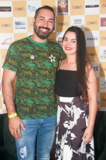 
<a style='margin-left: 5px;' class='btn btn-xs btn-social btn-facebook' href='https://www.facebook.com/sharer/sharer.php?u=https://www.galeramix.com.br/imagem/a120/800-800-90/conteudo/site_galerias/120/e-hoje-que-eu-volto-amanha-165.jpg' rel='popup' data-width='500' data-height='400'><i class='fa fa-facebook'></i>Compartilhar <span class='hidden-xs'>no Facebook</span>
</a> 
<a class='btn btn-default btn-xs' target='_blank' href='imagem/a120/800-800-90/conteudo/site_galerias/120/e-hoje-que-eu-volto-amanha-165.jpg'>
<span class='glyphicon glyphicon-cloud-download'></span> Salvar
</a>
