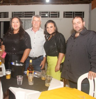 
<a style='margin-left: 5px;' class='btn btn-xs btn-social btn-facebook' href='https://www.facebook.com/sharer/sharer.php?u=https://www.galeramix.com.br/imagem/a120/800-800-90/conteudo/site_galerias/120/e-hoje-que-eu-volto-amanha-172.jpg' rel='popup' data-width='500' data-height='400'><i class='fa fa-facebook'></i>Compartilhar <span class='hidden-xs'>no Facebook</span>
</a> 
<a class='btn btn-default btn-xs' target='_blank' href='imagem/a120/800-800-90/conteudo/site_galerias/120/e-hoje-que-eu-volto-amanha-172.jpg'>
<span class='glyphicon glyphicon-cloud-download'></span> Salvar
</a>
