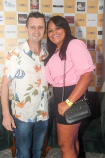 
<a style='margin-left: 5px;' class='btn btn-xs btn-social btn-facebook' href='https://www.facebook.com/sharer/sharer.php?u=https://www.galeramix.com.br/imagem/a120/800-800-90/conteudo/site_galerias/120/e-hoje-que-eu-volto-amanha-177.jpg' rel='popup' data-width='500' data-height='400'><i class='fa fa-facebook'></i>Compartilhar <span class='hidden-xs'>no Facebook</span>
</a> 
<a class='btn btn-default btn-xs' target='_blank' href='imagem/a120/800-800-90/conteudo/site_galerias/120/e-hoje-que-eu-volto-amanha-177.jpg'>
<span class='glyphicon glyphicon-cloud-download'></span> Salvar
</a>
