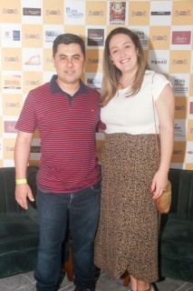 
<a style='margin-left: 5px;' class='btn btn-xs btn-social btn-facebook' href='https://www.facebook.com/sharer/sharer.php?u=https://www.galeramix.com.br/imagem/a120/800-800-90/conteudo/site_galerias/120/e-hoje-que-eu-volto-amanha-25.jpg' rel='popup' data-width='500' data-height='400'><i class='fa fa-facebook'></i>Compartilhar <span class='hidden-xs'>no Facebook</span>
</a> 
<a class='btn btn-default btn-xs' target='_blank' href='imagem/a120/800-800-90/conteudo/site_galerias/120/e-hoje-que-eu-volto-amanha-25.jpg'>
<span class='glyphicon glyphicon-cloud-download'></span> Salvar
</a>
